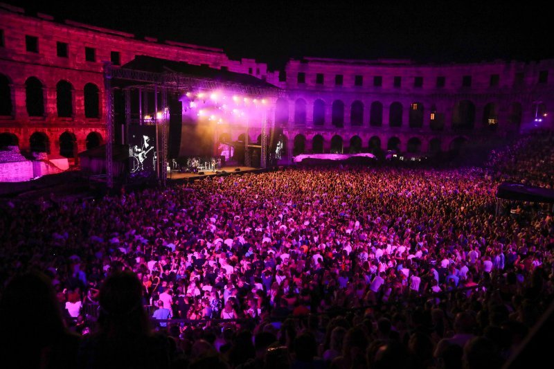 Koncert Plavog orkestra u pulskoj Areni