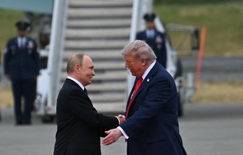 Prvi susret Trumpa i Putina