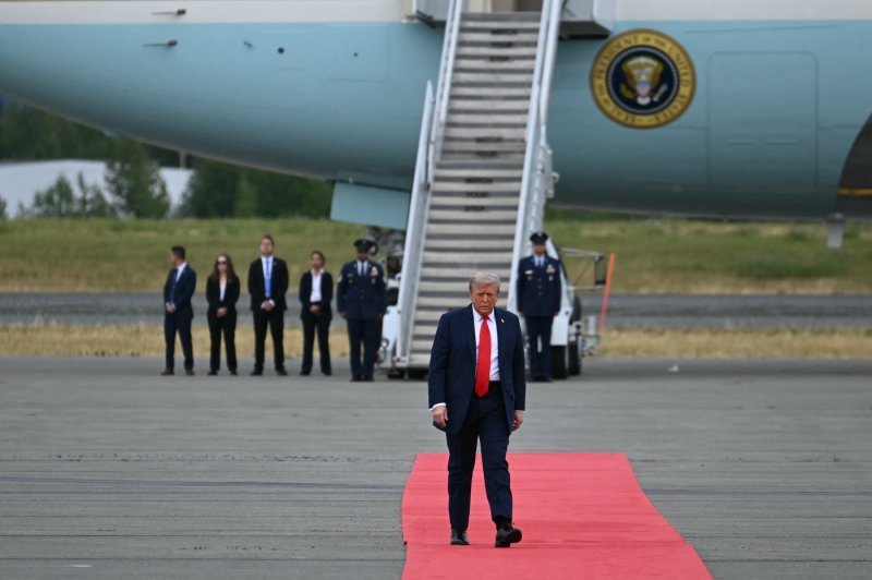 Prvi susret Trumpa i Putina