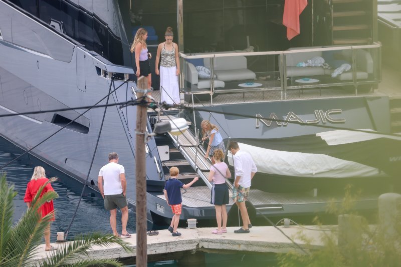 Geri Halliwell s obitelji na jahti u Hrvatskoj