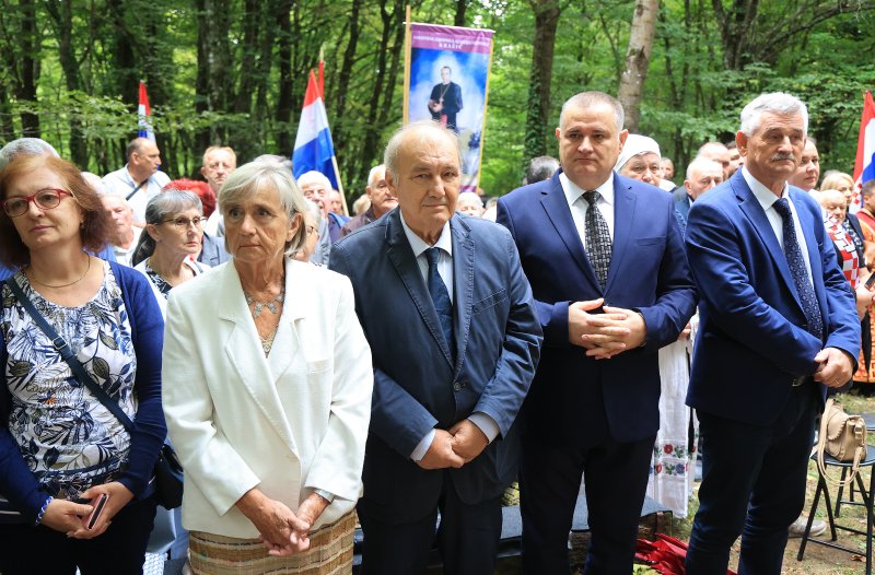 Ukop 814 žrtava Drugog svjetskog rata i poslijeratnog razdoblja ekshumiranih iz masovne grobnice jama Jazovka