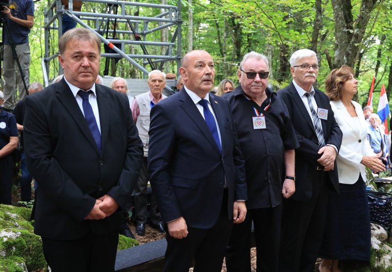Ukop 814 žrtava Drugog svjetskog rata i poslijeratnog razdoblja ekshumiranih iz masovne grobnice jama Jazovka