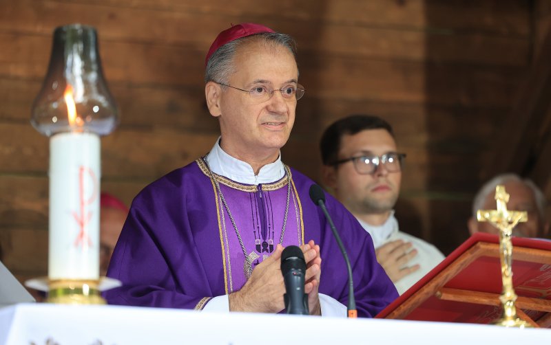 Ukop 814 žrtava Drugog svjetskog rata i poslijeratnog razdoblja ekshumiranih iz masovne grobnice jama Jazovka