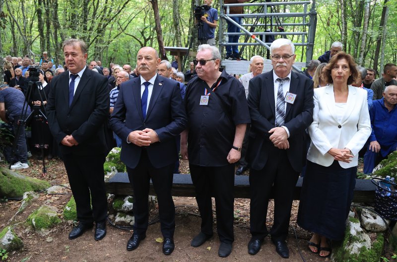 Ukop 814 žrtava Drugog svjetskog rata i poslijeratnog razdoblja ekshumiranih iz masovne grobnice jama Jazovka