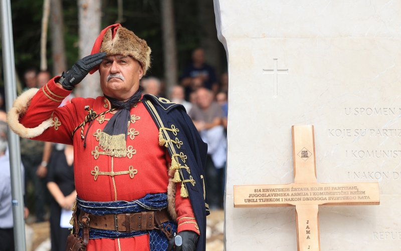 Ukop 814 žrtava Drugog svjetskog rata i poslijeratnog razdoblja ekshumiranih iz masovne grobnice jama Jazovka