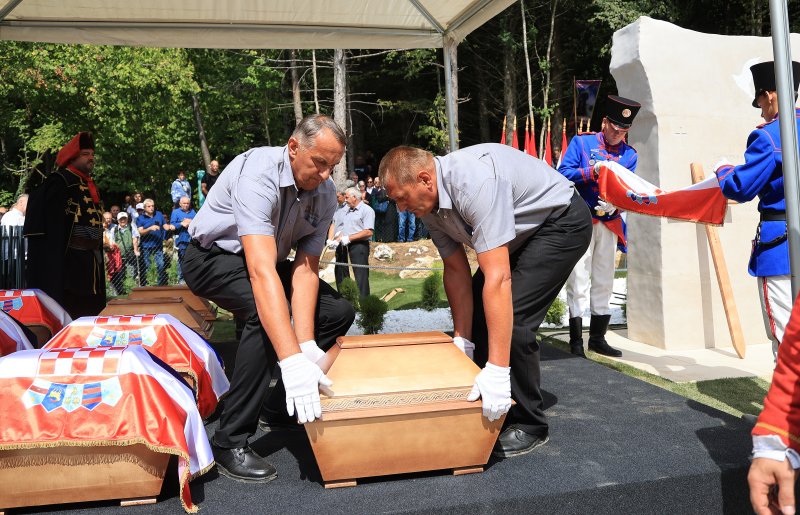 Ukop 814 žrtava Drugog svjetskog rata i poslijeratnog razdoblja ekshumiranih iz masovne grobnice jama Jazovka