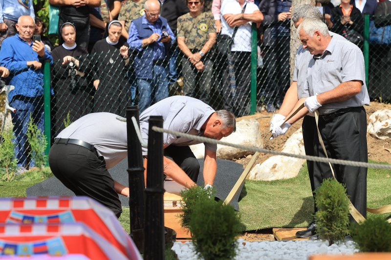 Ukop 814 žrtava Drugog svjetskog rata i poslijeratnog razdoblja ekshumiranih iz masovne grobnice jama Jazovka
