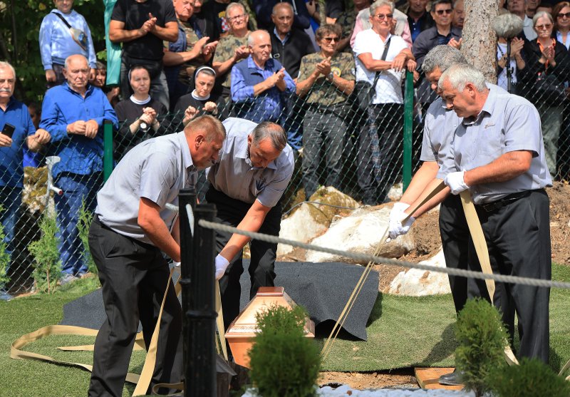 Ukop 814 žrtava Drugog svjetskog rata i poslijeratnog razdoblja ekshumiranih iz masovne grobnice jama Jazovka