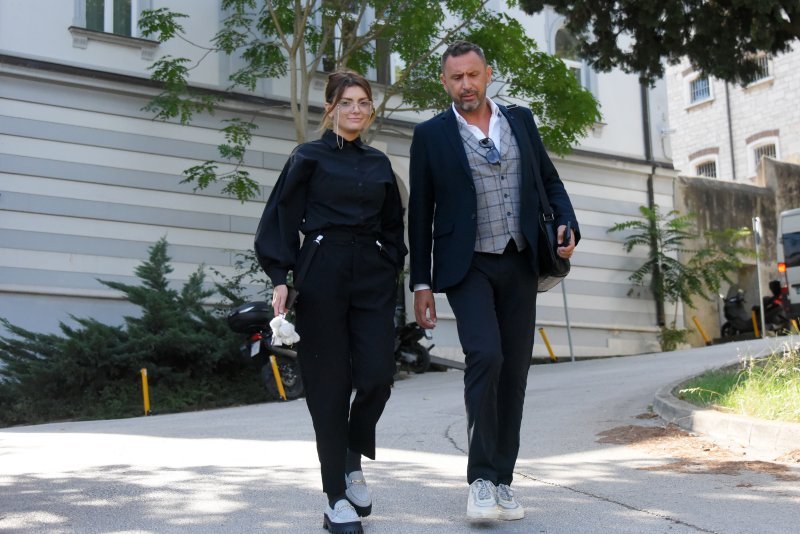 Ella Dvornik s odvjetnikom