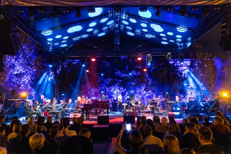 Koncert u čast Gabi Novak, Matije i Arsena Dedića
