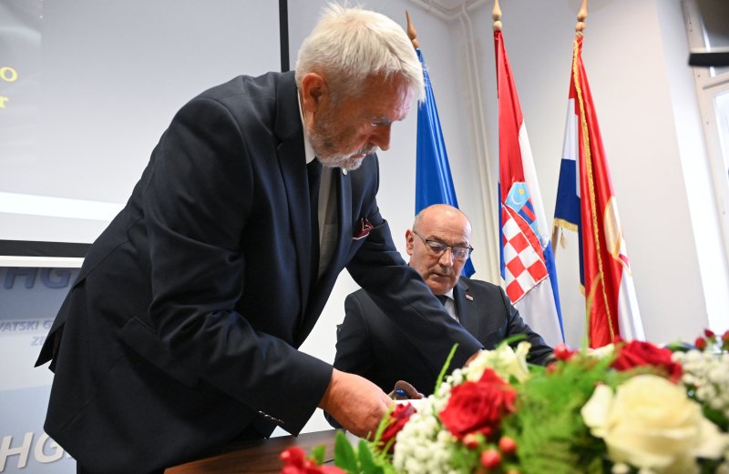 Krešimir Kašpar, Tomo Medved