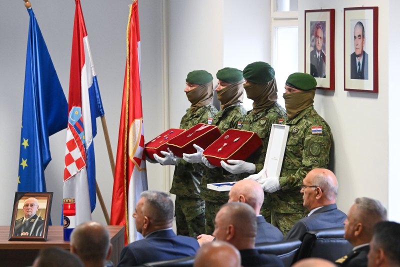 Komemoracija za generala Antu Rosu