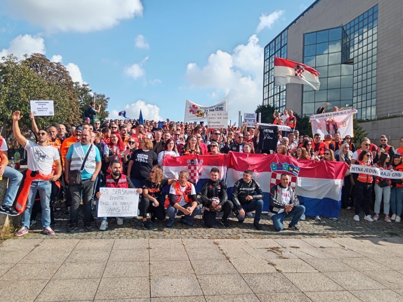 Prosvjed djelatnika hitne medicine