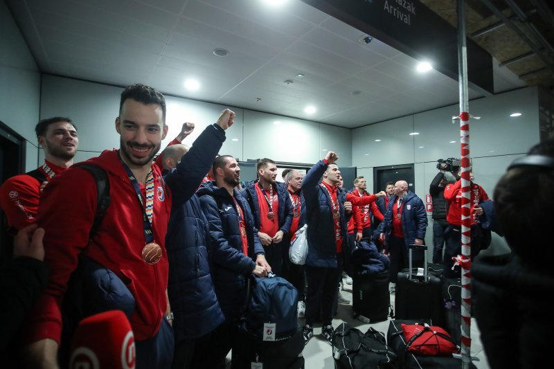 Doček rukometaša u Zračnoj luci Franjo Tuđman