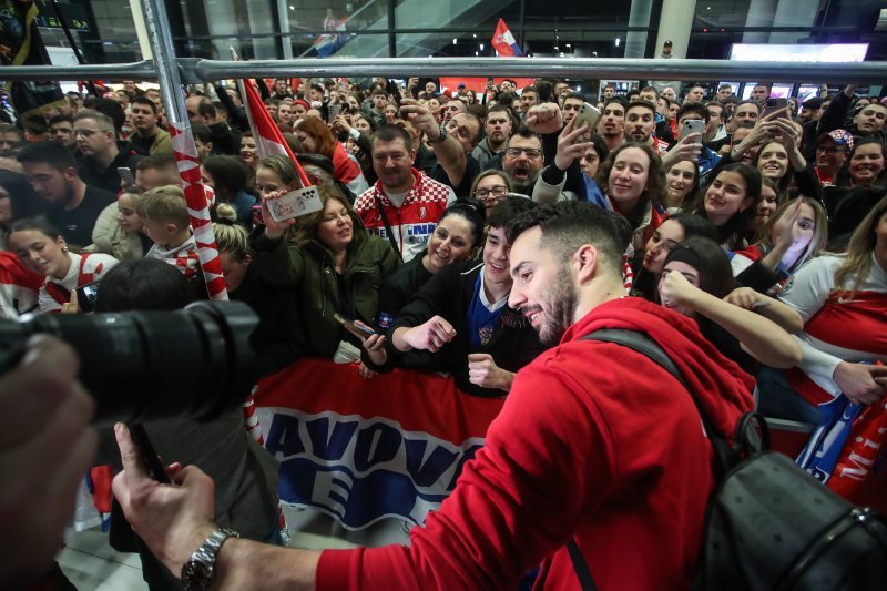 Doček rukometaša u Zračnoj luci Franjo Tuđman