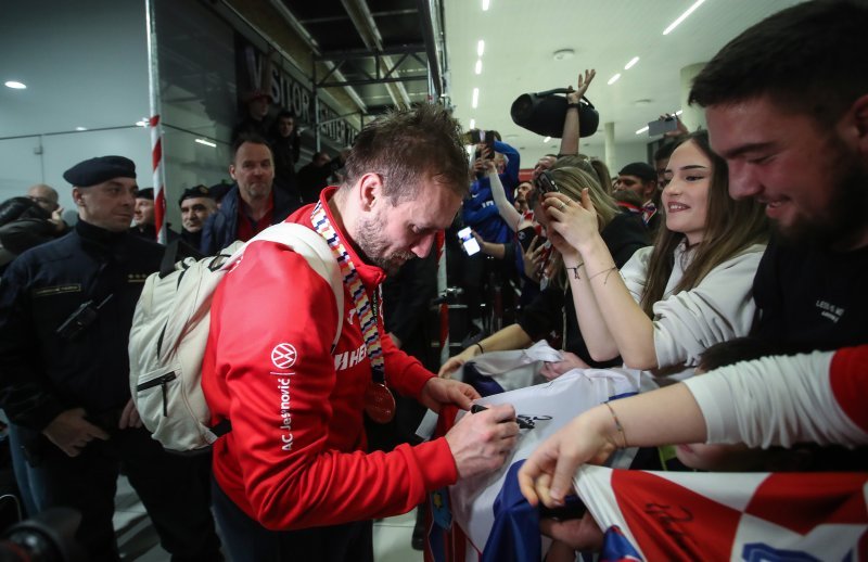 Doček rukometaša u Zračnoj luci Franjo Tuđman