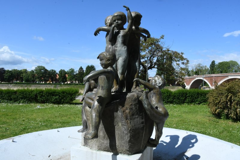 Sisak: Gradska fontana ne radi već godinama