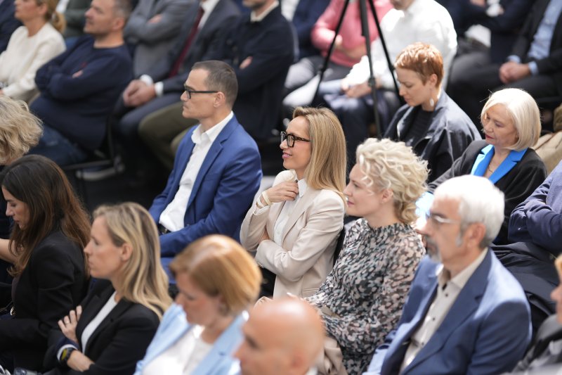 Vizionar godine