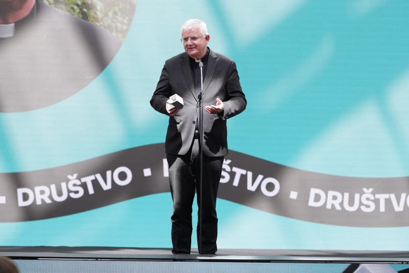 Vizionar godine