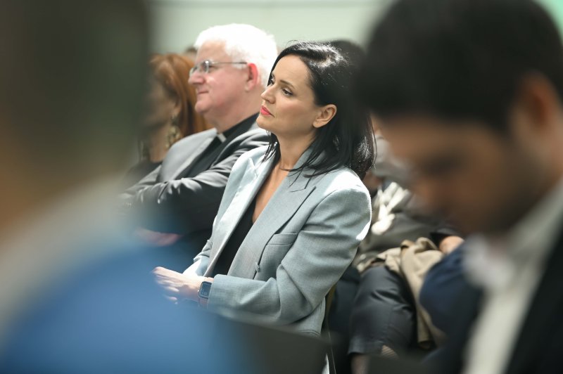 Mate Uzinić, Mirela Hegediš Horvat
