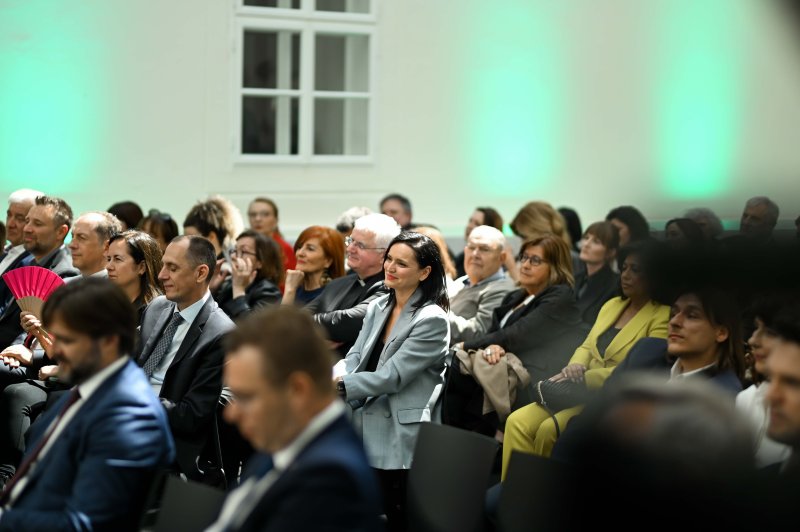 Vizionar godine