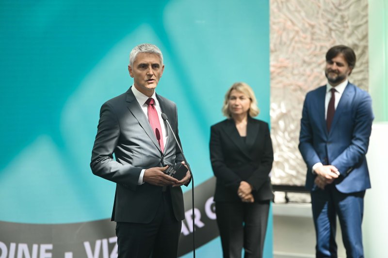 Gordan Kolak, Nataša Rapaić, Tomislav Ćorić