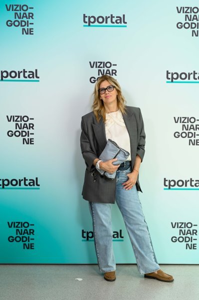 Vizionar godine