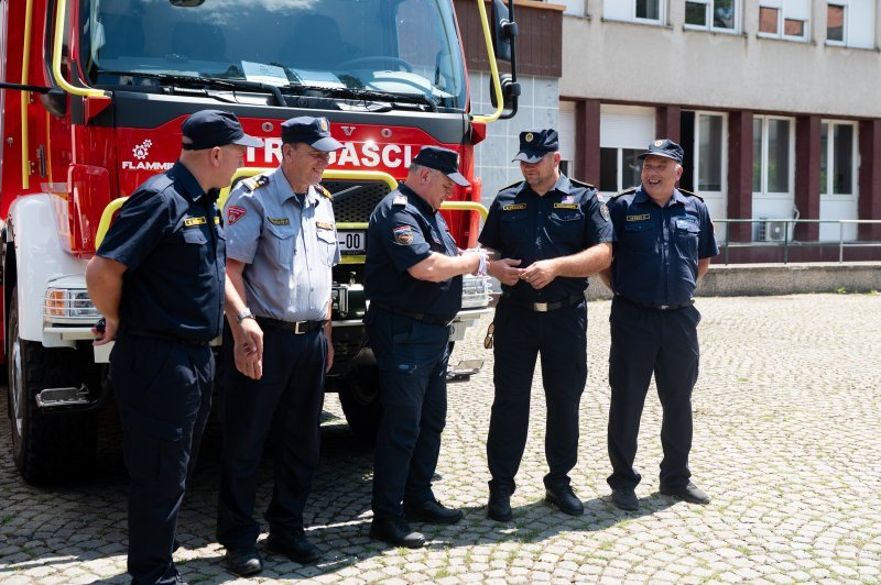 Zagreb: Svečanost dodjele novih vatrogasnih vozila