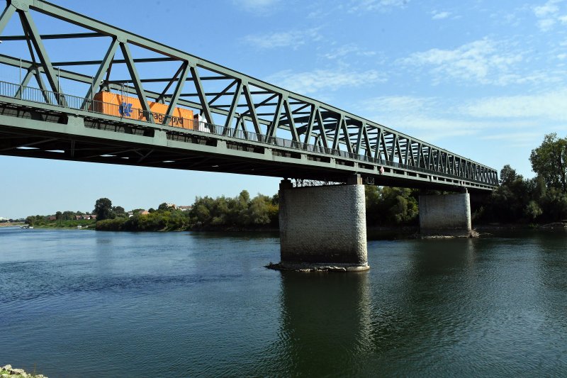 Slavonski Brod: Savu dijeli dvadesetak centimetara od najnižeg zabilježenog vodostaja