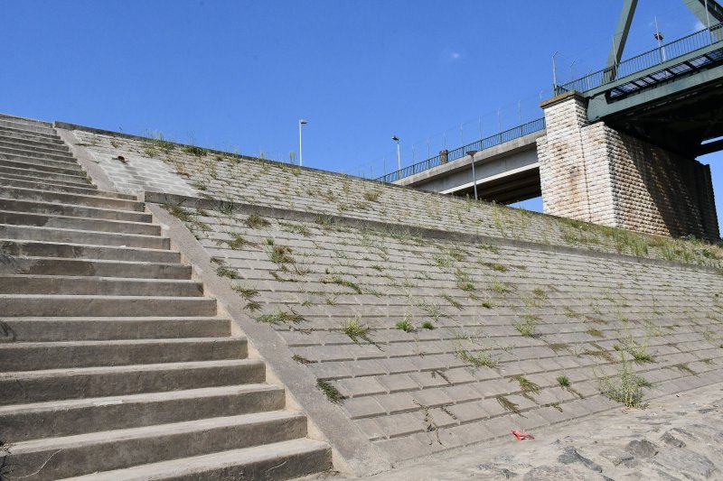 Slavonski Brod: Savu dijeli dvadesetak centimetara od najnižeg zabilježenog vodostaja