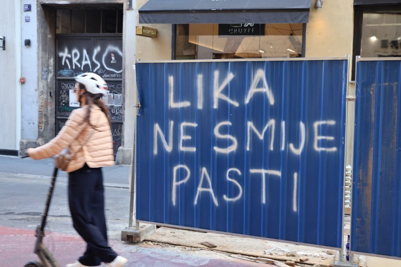 Zagreb: Grafit "Lika ne smije pasti" u Masarykovoj