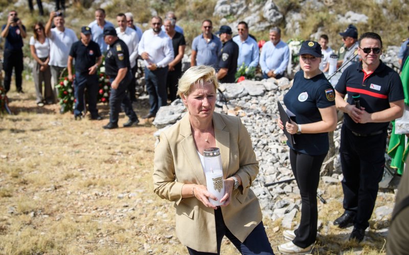 Na Kornatima obilježena 19. godišnjica tragedije u kojoj je poginulo 12 vatrogasaca