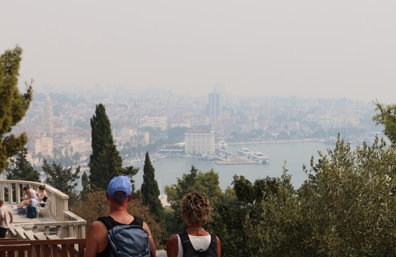Split prekriven dimom zbog požara kod Tomislavgrada