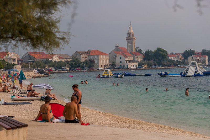 Slaba vidljivost u Kaštelima zbog velikog požara u okolici Tomislavgrada