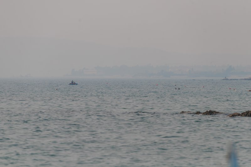 Slaba vidljivost u Kaštelima zbog velikog požara u okolici Tomislavgrada