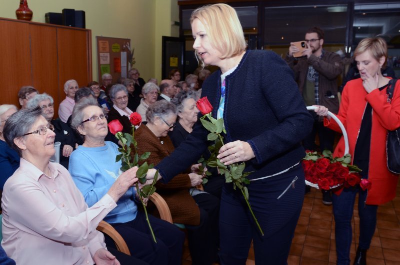 Kristina Ikić Baniček, gradonačelnica Siska, povodom Dana žene posjetila Dom za starije i nemoćne