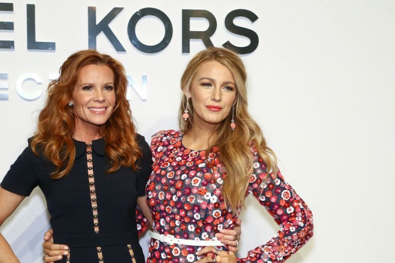 Blake Lively i Robyn Lively - polusestre