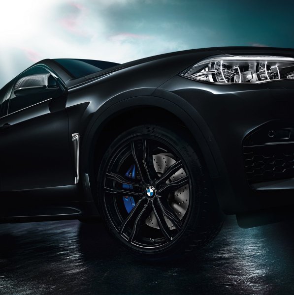 BMW X5 M i X6 M Black Fire