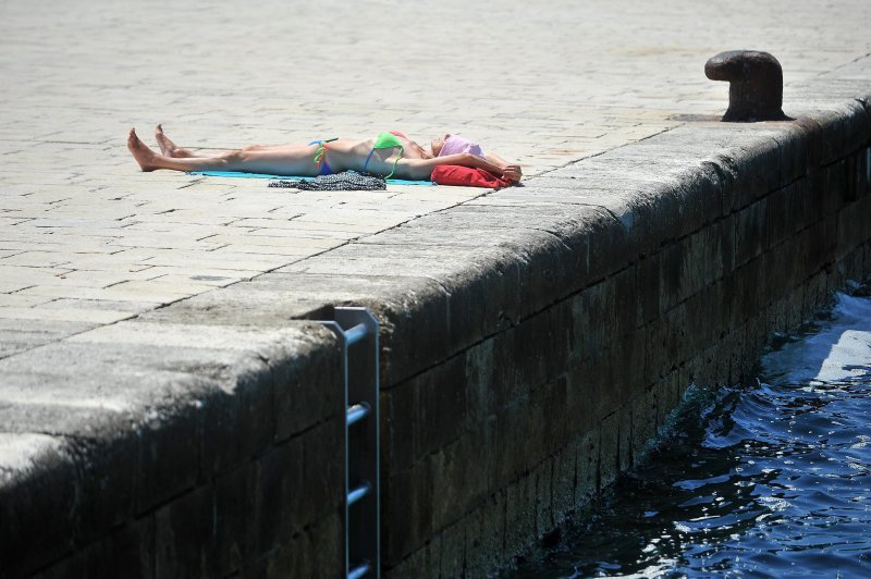 Zadrani i njihovi gosti pokušavaju se rashladiti