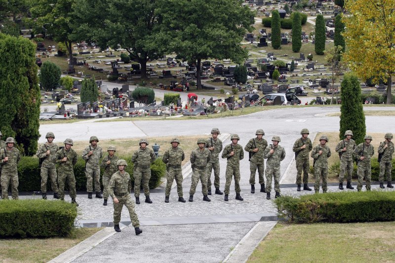 Ispraćaj Hrvoja Šarinića