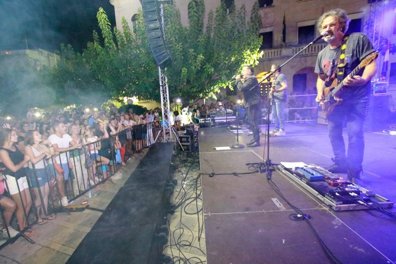 Koncert Parnog valjka u Makarskoj