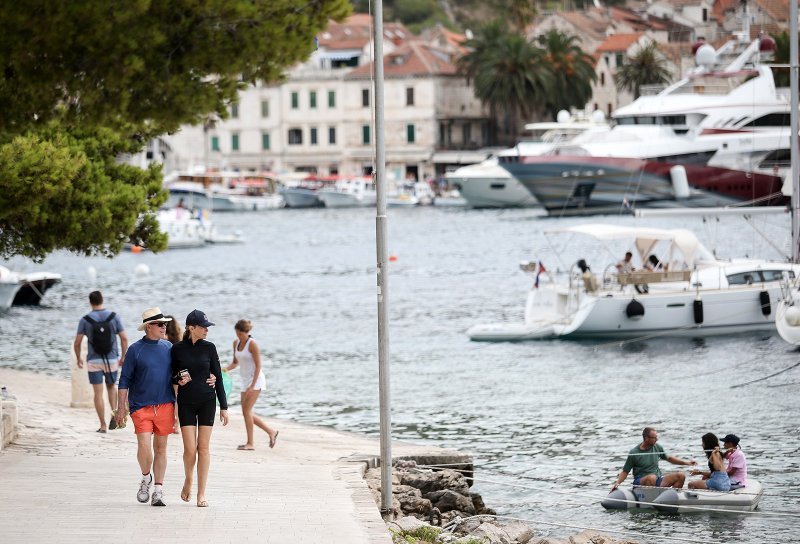 Tommy Hilfiger sa suprugom Dee Ocleppo uživa na Hvaru