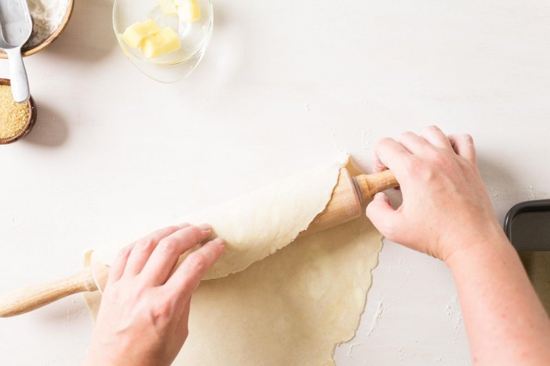 Najjednostavniji i najukusniji voćni kolač koji ćete obožavati - galette s breskvama