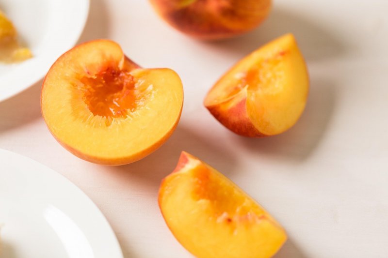 Najjednostavniji i najukusniji voćni kolač koji ćete obožavati - galette s breskvama