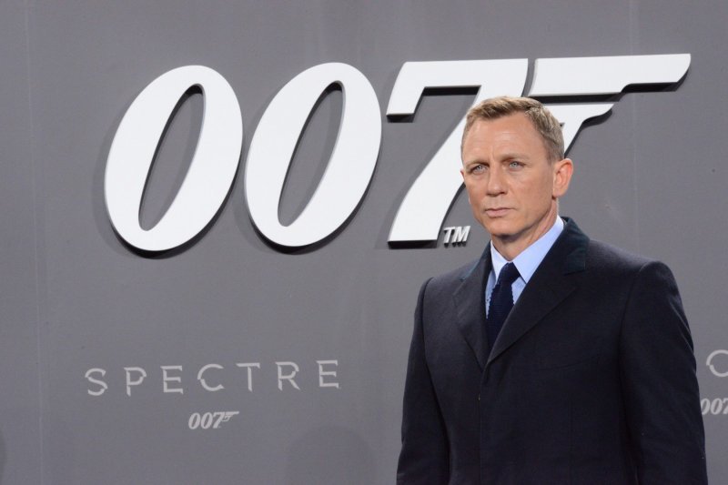 Daniel Craig