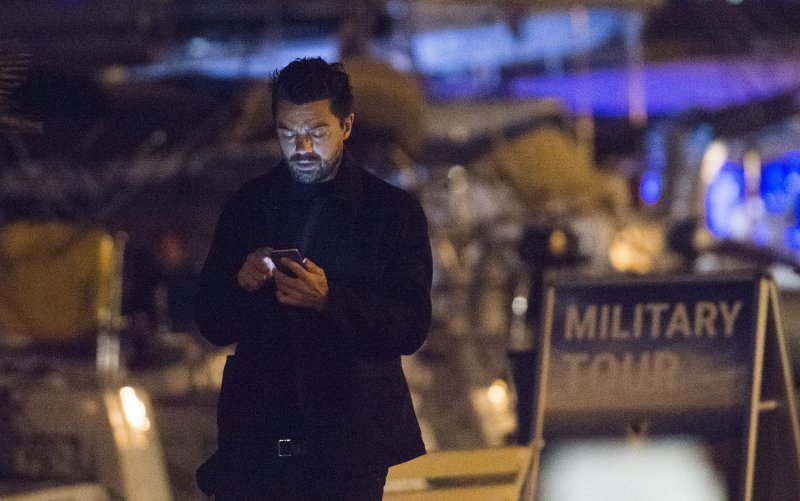 Britanski glumac Dominic Cooper u šetnji Visom