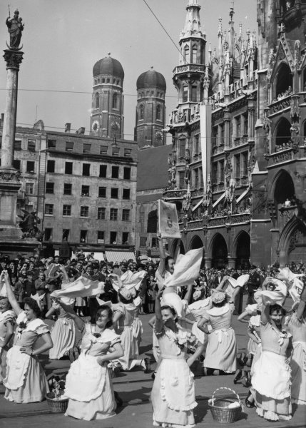 Ples pralja na Marienplatzu