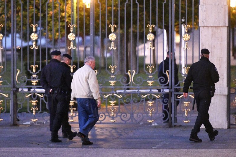 Policijski istrazitelji u Kulmerovim dvorima