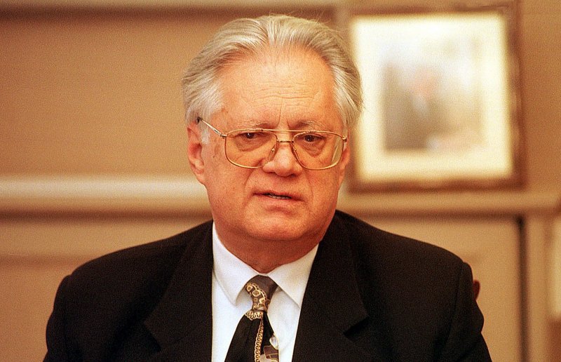 Vlatko Pavletić, ministar prosvjete, kulture i športa u Vladi nacionalnog jedinstva