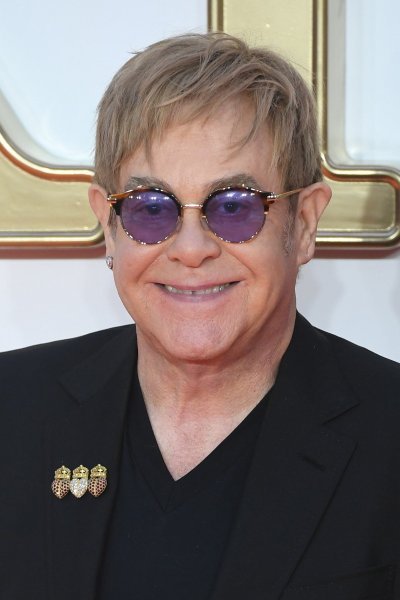 Sir Elton John: 125,232 funti dnevno